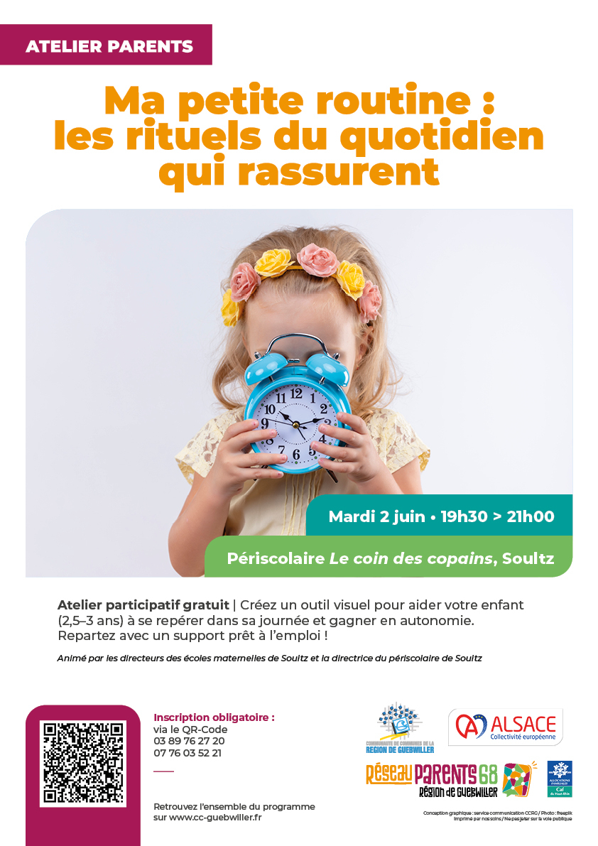 Affiche de l'exposition « L'Éloge des Vosges » au Château de la Neuenbourg. L'affiche présente en son centre une vieille photo en noir et blanc d'une route de montagne. Sur la photo, deux vaches marchent près de panneaux de signalisation routière. Autour de la photo, le fond est vert et des motifs graphiques bleus, rayures et grilles, sont présents. Le titre de l'exposition, les dates (du 19 juin au 26 octobre) et les informations du lieu sont écrits en blanc.